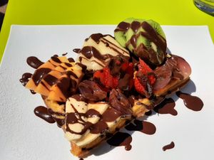 Waffle with fruit and chocolate sauce at Gelatomania in Gran Canaria