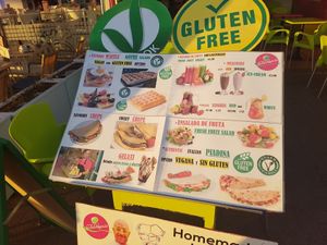 Vegan options at Gelatomania in Gran Canaria