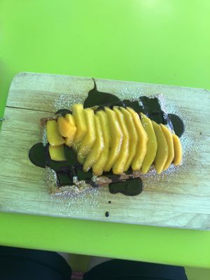 Vegan waffle at Gelatomania in Gran Canaria