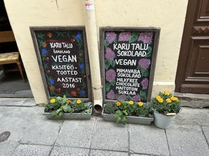 Speaks for itself in several languages  at Karu Talu Šokolaad  in Tallinn