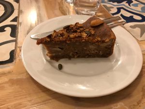 Bolo de banana  at Graça 77 in Lisbon