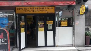 Entrance at Moomoo Burger & Smoothie in Busan