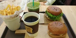 Burgers & fries & coffee & smoothie   at Moomoo Burger & Smoothie in Busan