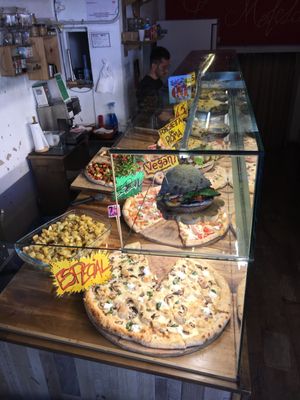 Pizzas  at La Mezcla in Barcelona