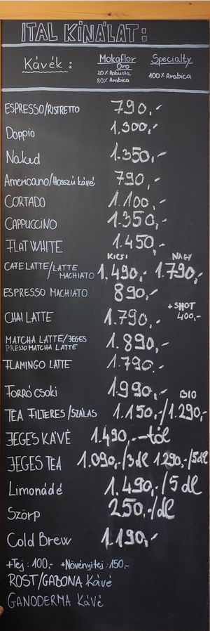 sokféle kávé van  at Vital Cafe & Bistro  in Gyor