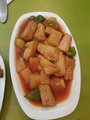 Sweet and sour tofu at Lotus Vegan Cuisine in Glasgow