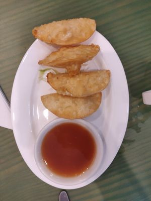 Depp fried dumplings at Lotus Vegan Cuisine in Glasgow