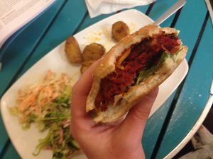 burger glam shot at Los Vegos in Uppsala