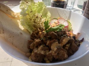 Sallad bowl at Los Vegos in Uppsala