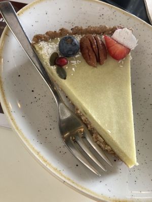 Lemon and avocado   at Madam Bakster in Ghent