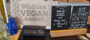 Belgian vegan award at Madam Bakster in Ghent