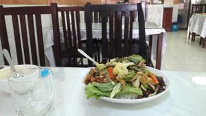 All-you-can-eat at Khouadin Vegetarian in Vientiane
