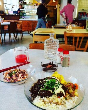 formule plat+dessert+boissson 12€ at Le Myrha in Paris