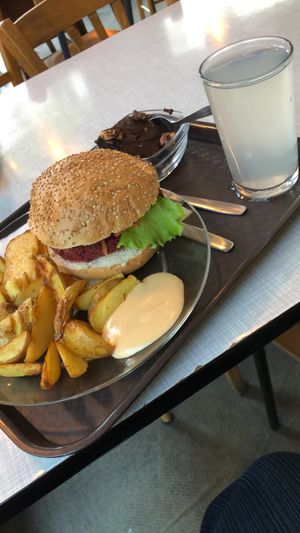 Burger formule at Le Myrha in Paris