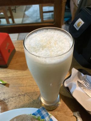 Limonada de coco  at Lazy Cat in Minca