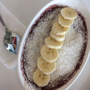 acai bowl made vegan at Kale Me Crazy in Roswell