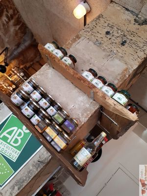 Bio and palm oil free chocolate  at Pizzebio in Paris