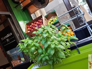 Fruits  at Pizzebio in Paris