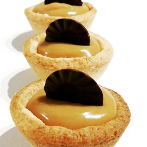 Vegan GF Salted Caramel mini tarts (catering) at Ribizli in Wallingford