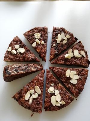 Vegan GF cakes at Ribizli in Wallingford