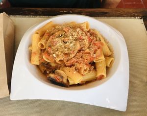 Rigatoni en salsa de hongos  at Taqueria Entre Zankas in Zihuatanejo
