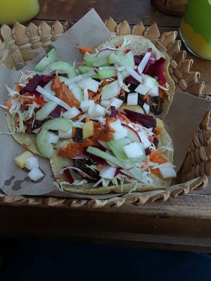 The tacos with all the fixins at Taqueria Entre Zankas in Zihuatanejo