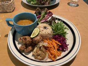 Special plate  at Yidaki Cafe in Kobe