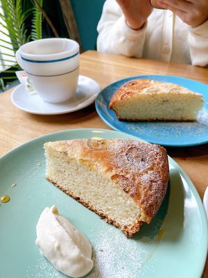 Vegan Banana Cake   at Yidaki Cafe in Kobe