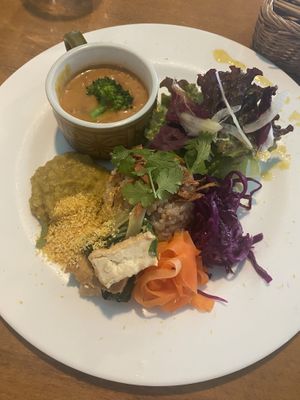   at Yidaki Cafe in Kobe