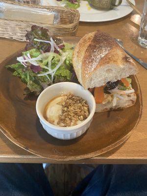   at Yidaki Cafe in Kobe