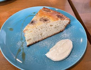 Banana cake with tofu cream  at Yidaki Cafe in Kobe