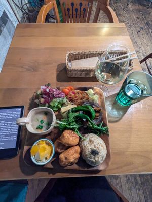  at Yidaki Cafe in Kobe