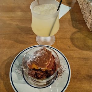  at Yidaki Cafe in Kobe