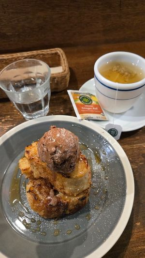  at Yidaki Cafe in Kobe