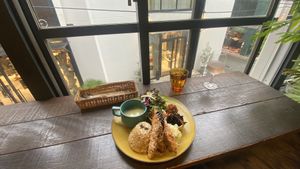   at Yidaki Cafe in Kobe