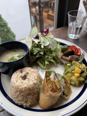 Meal at Yidaki Cafe in Kobe