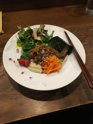 Special plate at Yidaki Cafe in Kobe