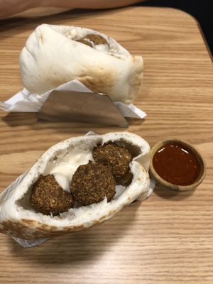 fill free $9 👍🏻👍🏻👍🏻 at Pita Bakery in Central Singapore