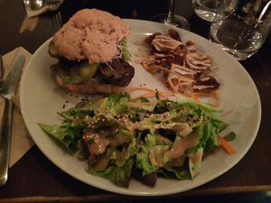 Black Bean Tempeh Burger at Lück's in Berlin