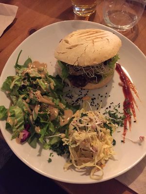 Tempeh Burger with Coleslaw at Lück's in Berlin