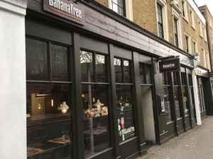 Exterior  at Banana Tree - Angel in London