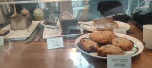 Cakes at Vero L'Autre Cantine in Paris