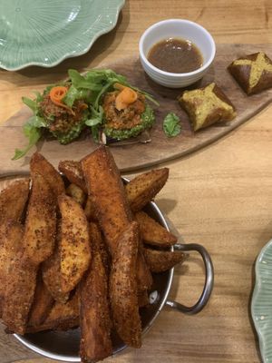 Banquet p. 1 at Elixiba in Byron Bay