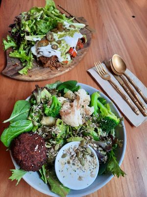 Yummy lunch at Elixiba in Byron Bay