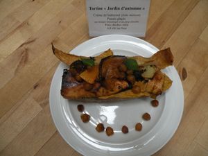 organic homemade tartine at Mundo Cafe in Lyon