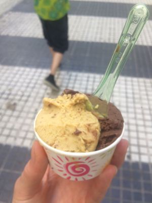The vegan pistachio and chocolate flavours!  at Come Mi Gira Gelateria Naturale - Pje. de Francia in Gran Canaria