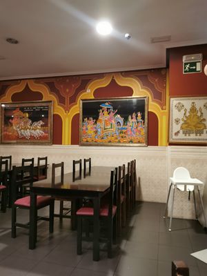  at Taj Mahal in Sevilla