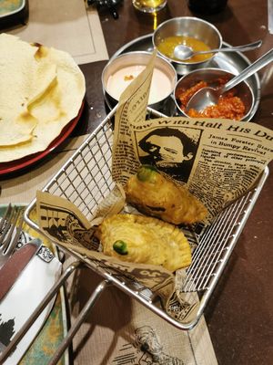  at Taj Mahal in Sevilla