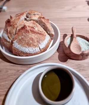 Bread and olive oil at Amaranth in Merelbeke