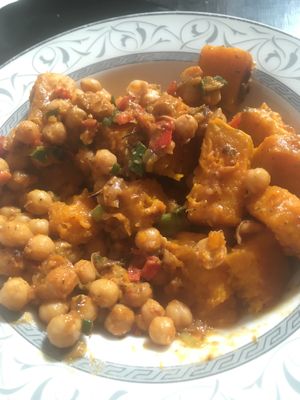 Boronia (chickpeas and pumpkin) at El Shamuskia'o in Havana